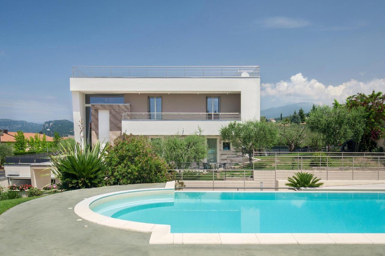 Villa Aurora-Holiday Home APT 1 Bardolino Esterno foto