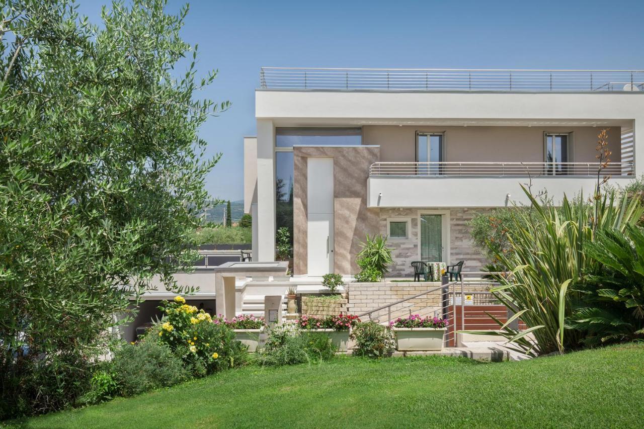 Villa Aurora-Holiday Home APT 1 Bardolino Esterno foto