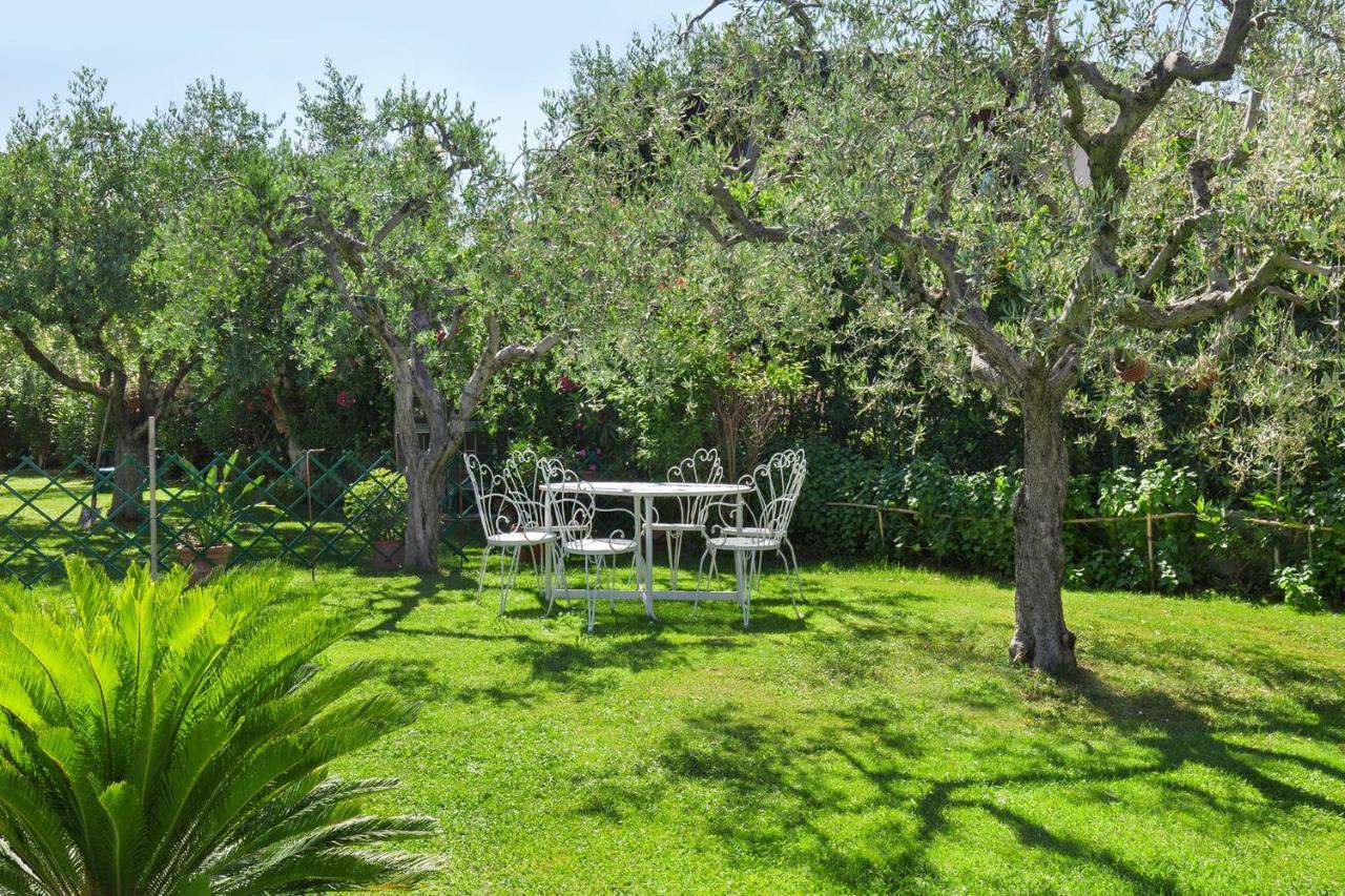 Villa Aurora-Holiday Home APT 1 Bardolino Esterno foto